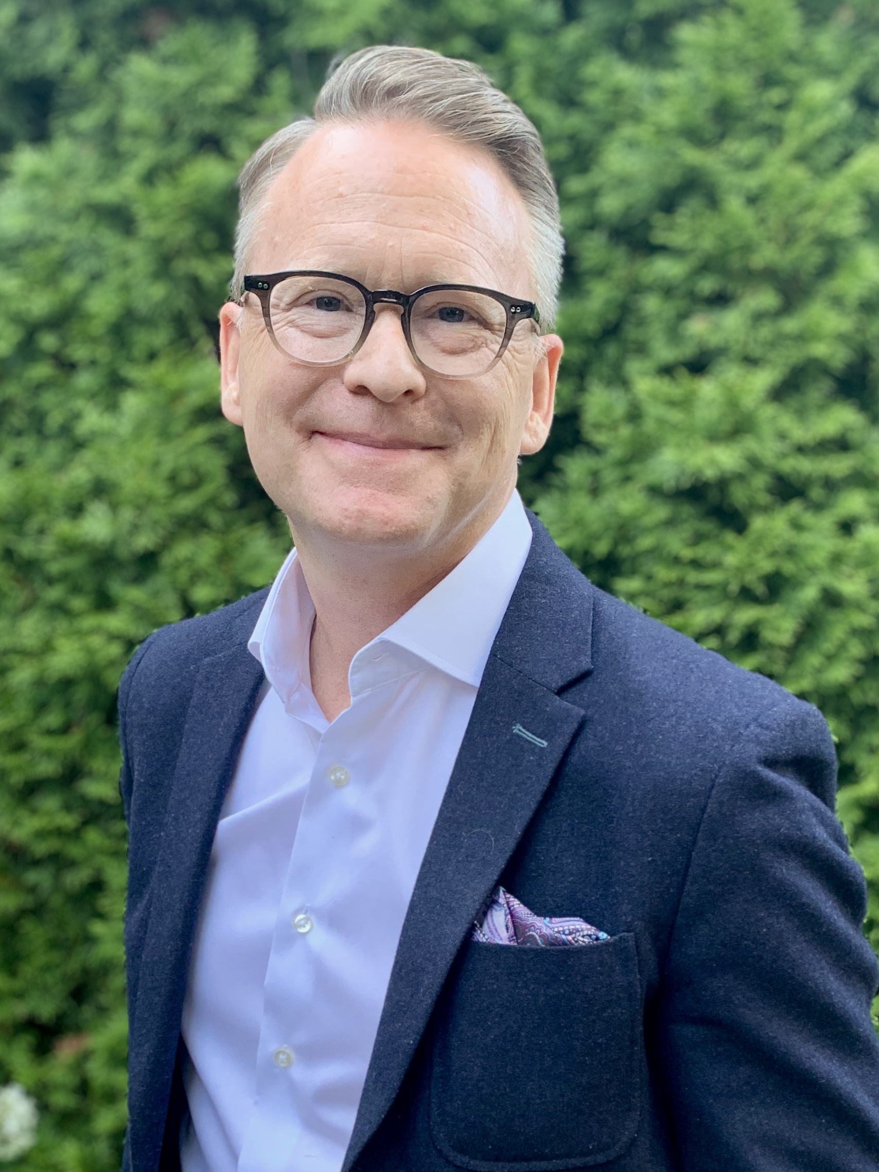 Dr. Derek Newton