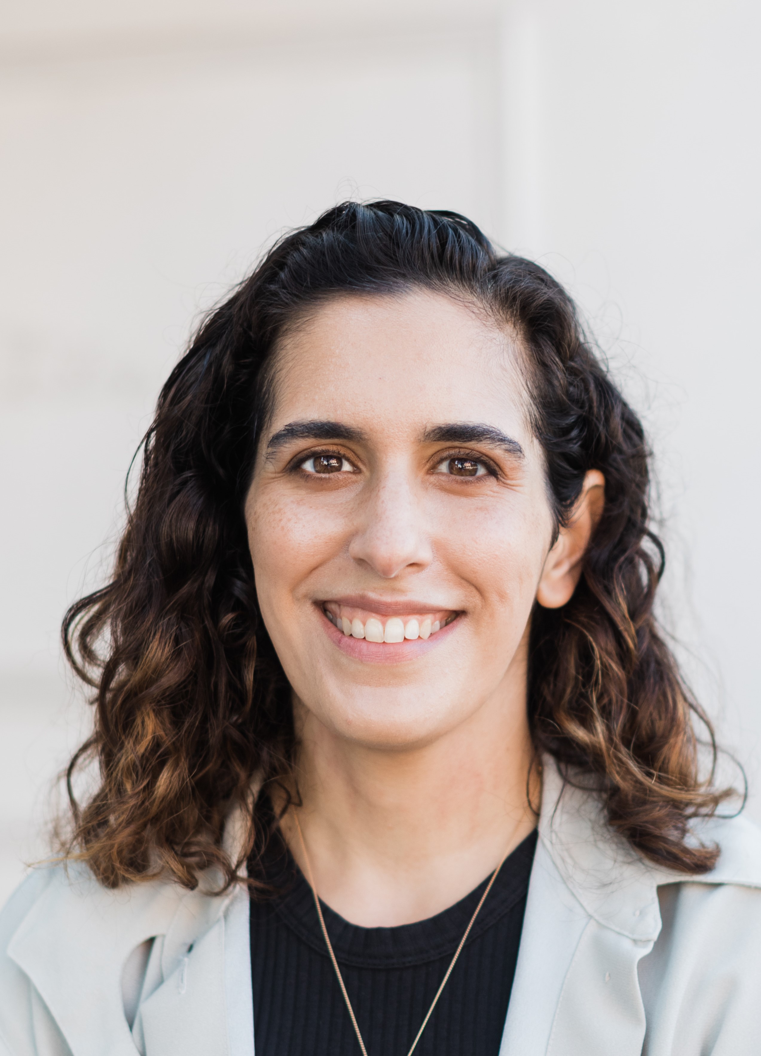 Elana Hazghia