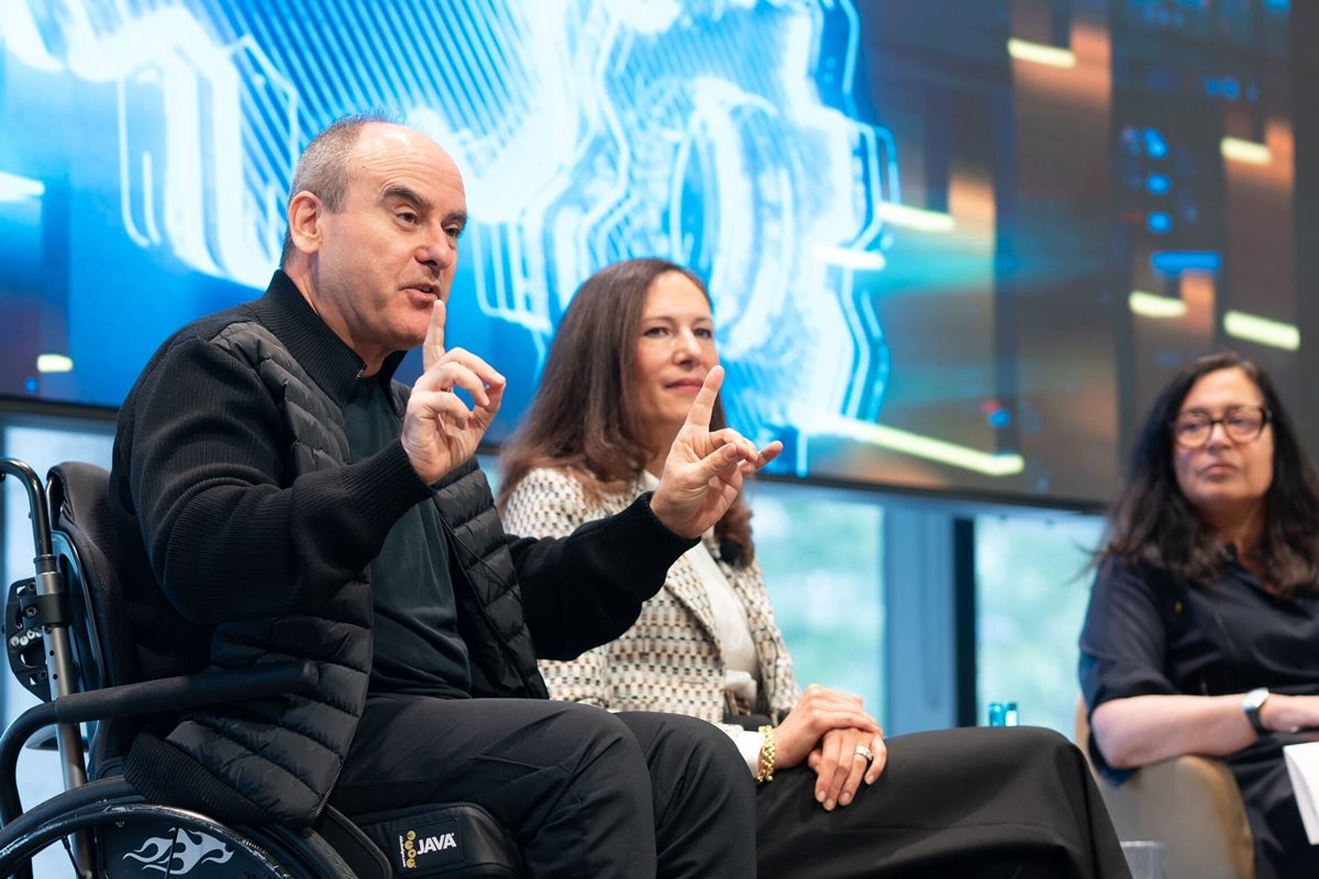 John Ruffolo and Lisa Melchior at a panel discussion during our Reigniting Investment event.