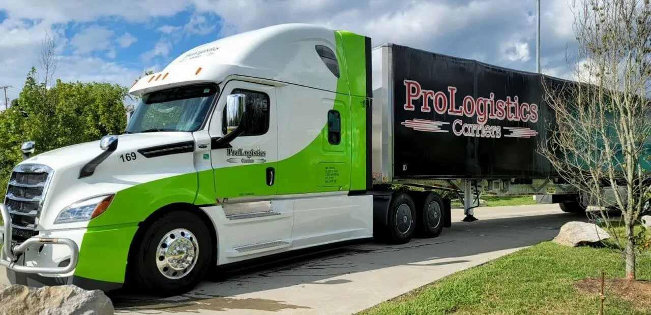 Transport truck from ProLogistics Carriers